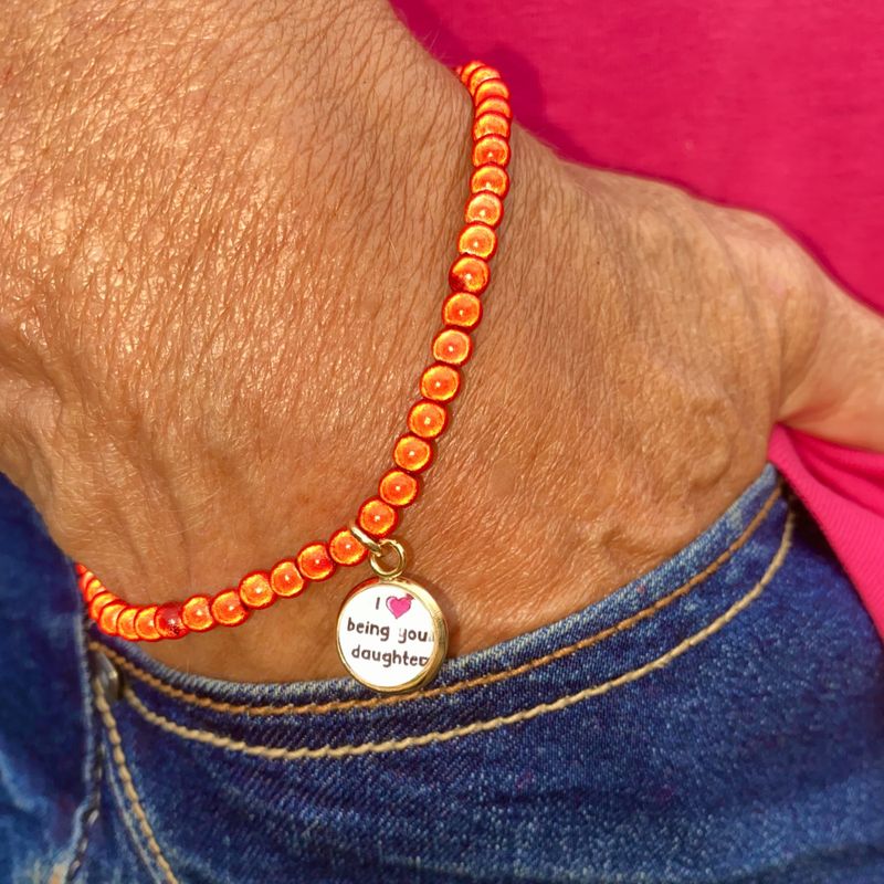 4 mm perler armbånd m/anheng_Rødt