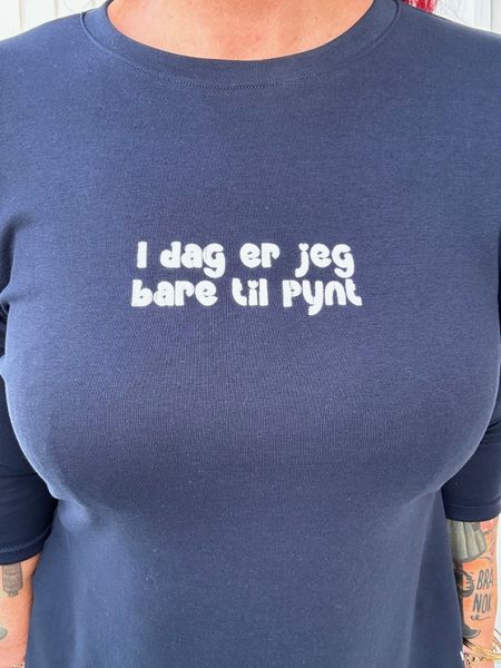 Til pynt- jerseygenser med volanger-navy