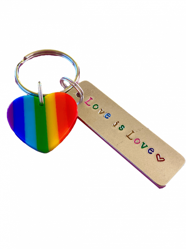 Love is Love-nøkkelring